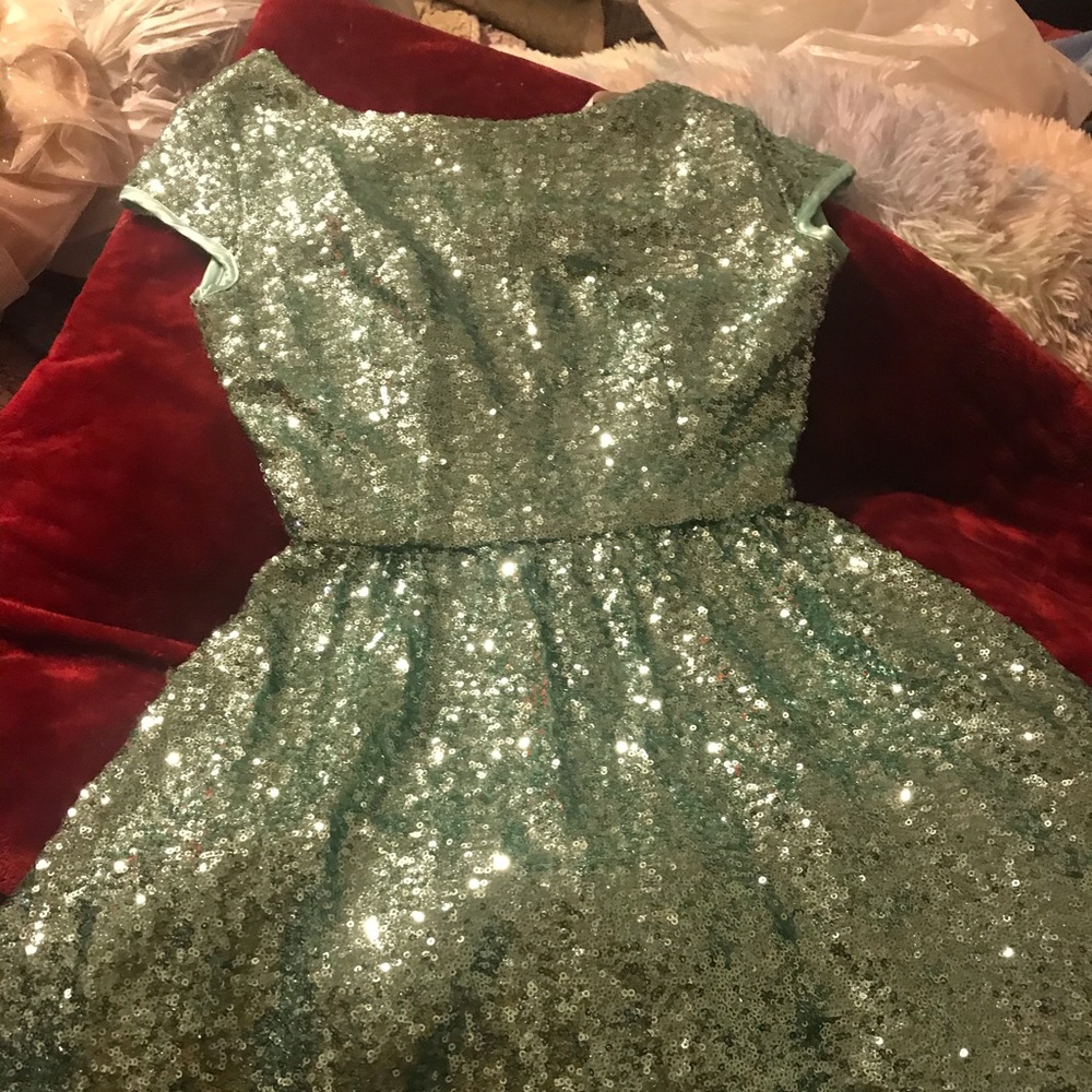 Junior cocktail dress